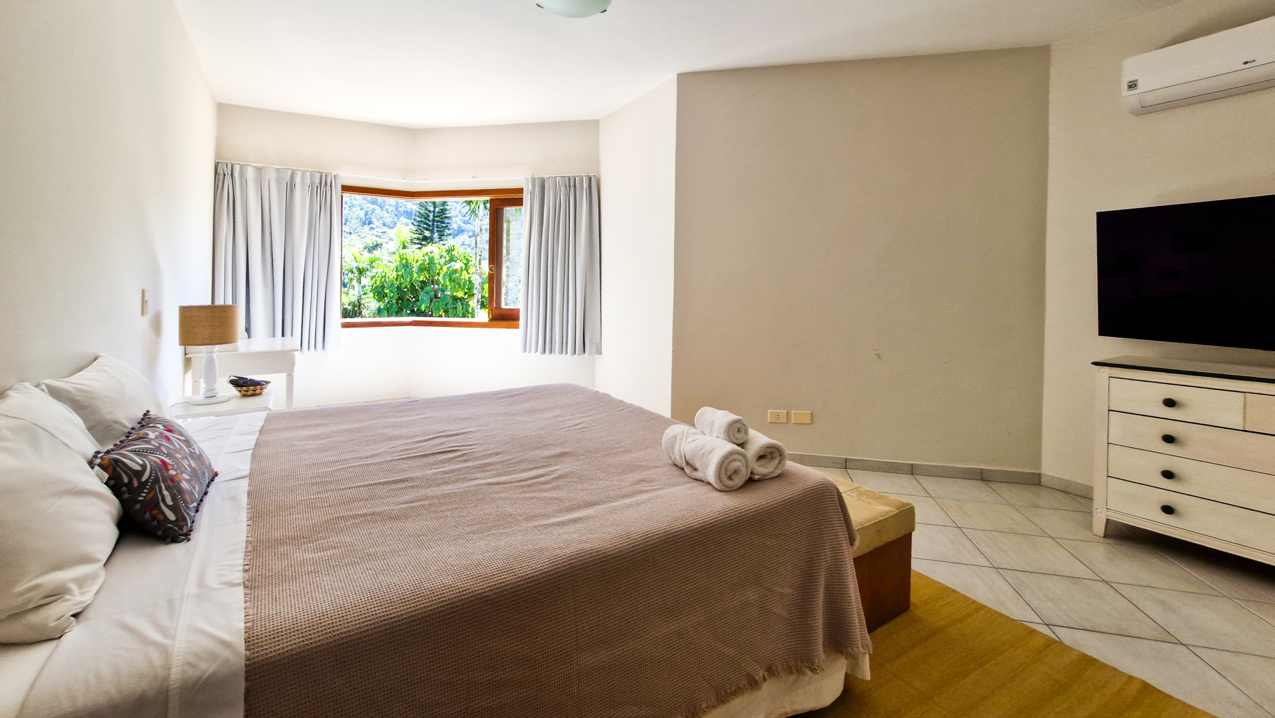 Casa no Condomínio Costa Verde Tabatinga com 5 quartos, na Praia de Tabatinga com 520m²