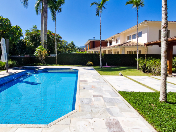 Casa no Condomínio Costa Verde Tabatinga com 5 quartos, na Praia de Tabatinga com 520m²