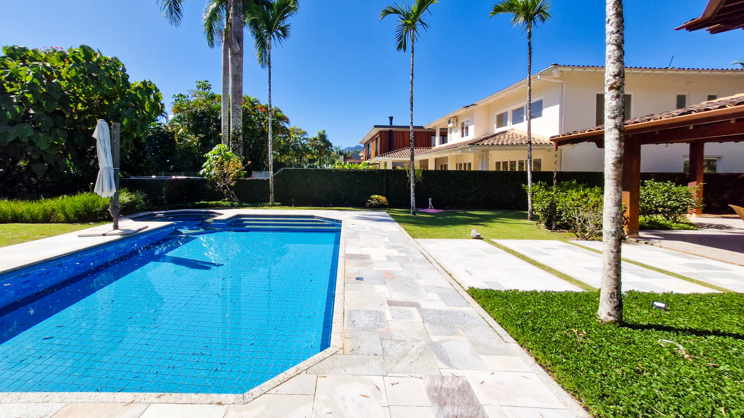 Casa no Condomínio Costa Verde Tabatinga com 5 quartos, na Praia de Tabatinga com 520m²