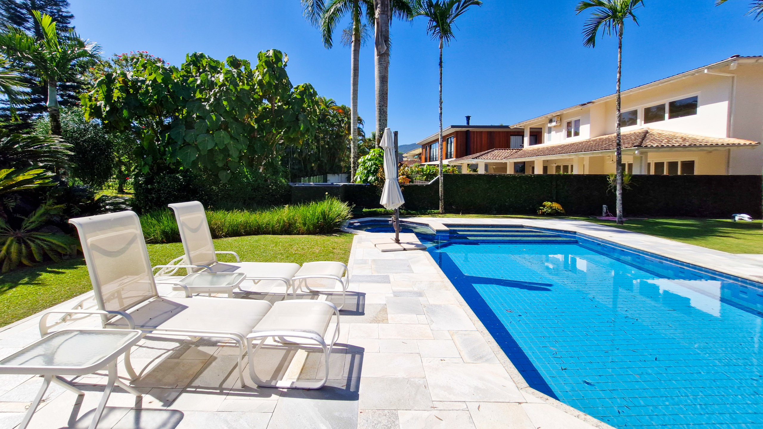 Casa no Condomínio Costa Verde Tabatinga com 5 quartos, na Praia de Tabatinga com 520m²
