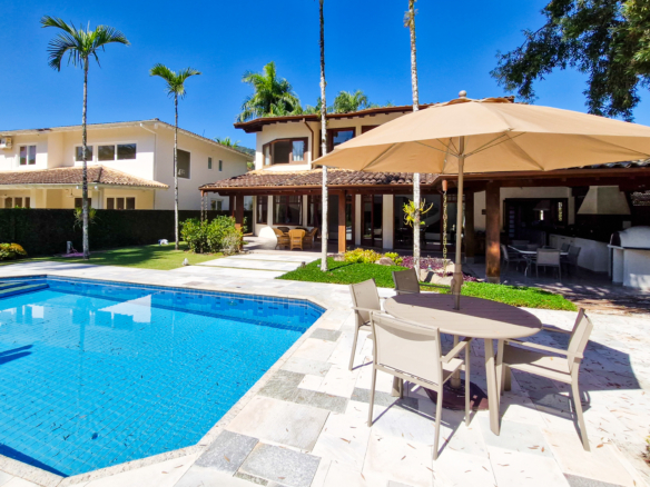 Casa no Condomínio Costa Verde Tabatinga com 5 quartos, na Praia de Tabatinga com 520m²