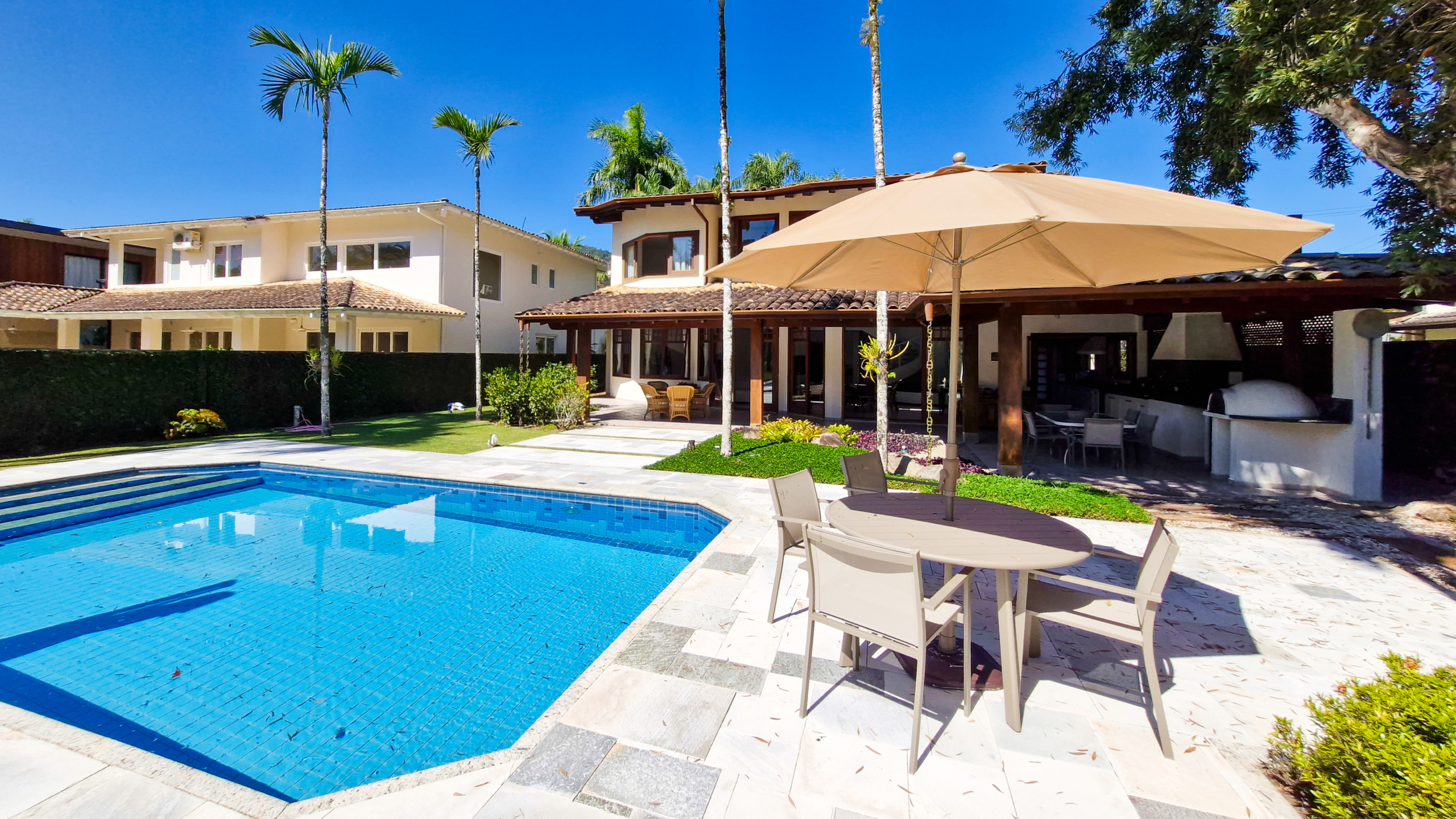Casa no Condomínio Costa Verde Tabatinga com 5 quartos, na Praia de Tabatinga com 520m²