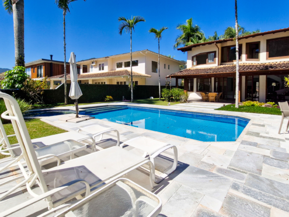 Casa no Condomínio Costa Verde Tabatinga com 5 quartos, na Praia de Tabatinga com 520m²