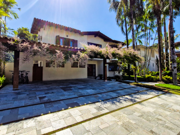 Casa no Condomínio Costa Verde Tabatinga com 5 quartos, na Praia de Tabatinga com 520m²