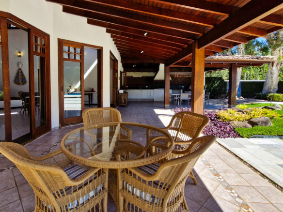 Casa no Condomínio Costa Verde Tabatinga com 5 quartos, na Praia de Tabatinga com 520m²