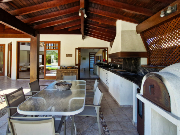 Casa no Condomínio Costa Verde Tabatinga com 5 quartos, na Praia de Tabatinga com 520m²