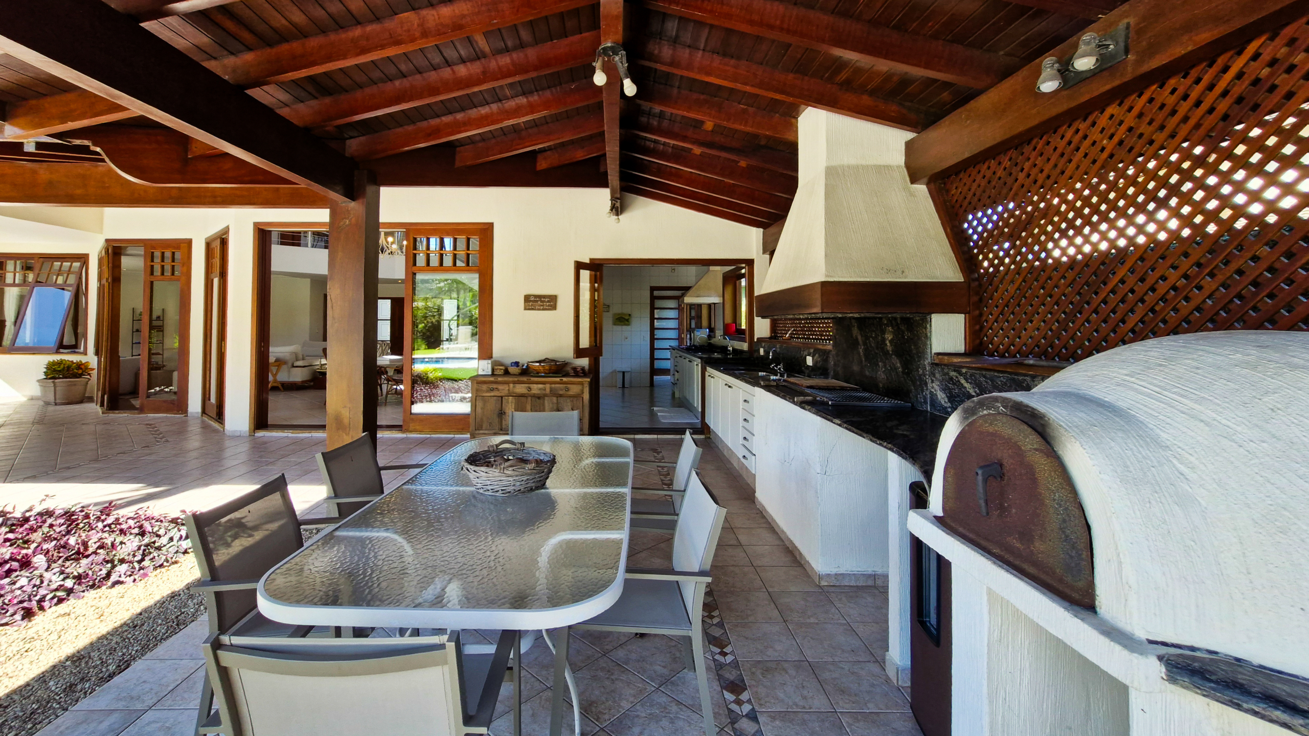 Casa no Condomínio Costa Verde Tabatinga com 5 quartos, na Praia de Tabatinga com 520m²