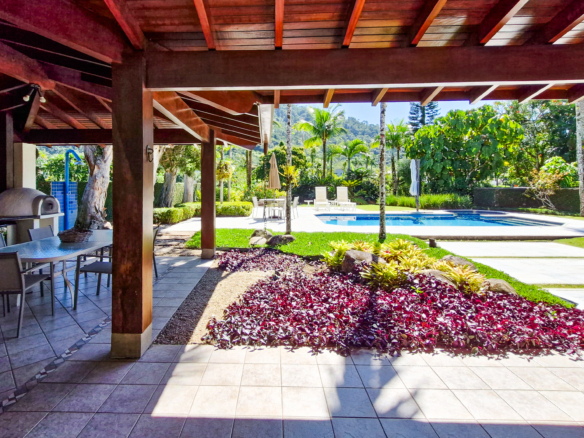 Casa no Condomínio Costa Verde Tabatinga com 5 quartos, na Praia de Tabatinga com 520m²