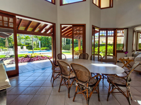 Casa no Condomínio Costa Verde Tabatinga com 5 quartos, na Praia de Tabatinga com 520m²