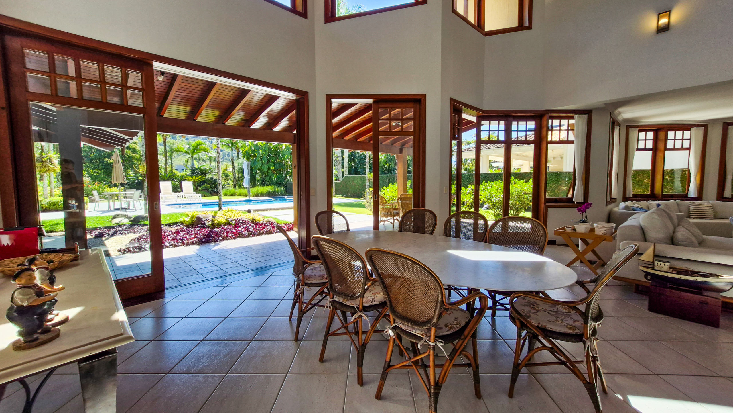 Casa no Condomínio Costa Verde Tabatinga com 5 quartos, na Praia de Tabatinga com 520m²