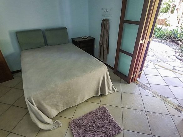 Casa à venda em Ubatuba no Condomínio Salga Lagoinha com 9 quartos e 603,45m²