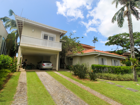 Casa no Condomínio Costa Verde Tabatinga com 7 quartos, na Praia de Tabatinga com 450m²
