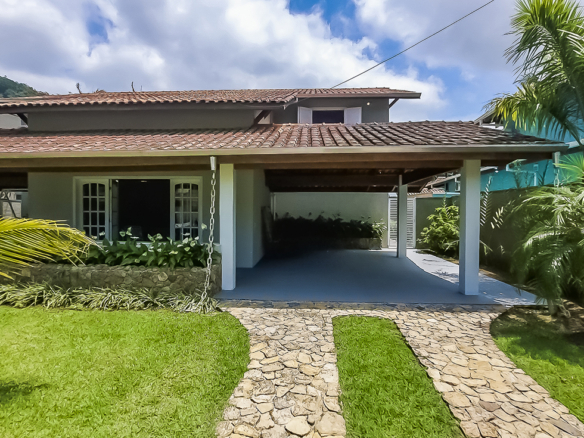 Casa á venda no Condomínio Costa Verde Tabatinga com 4 quartos, na Praia de Tabatinga com 300m²