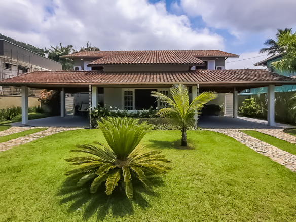 Casa á venda no Condomínio Costa Verde Tabatinga com 4 quartos, na Praia de Tabatinga com 300m²