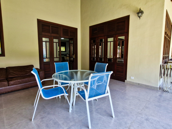 Casa à Venda em Ubatuba no Condomínio Recanto da Lagoinha com 5 quartos e 335m²