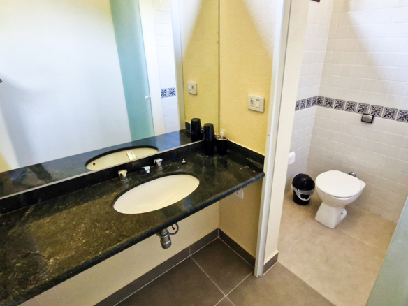Casa à Venda em Ubatuba no Condomínio Recanto da Lagoinha com 5 quartos e 335m²