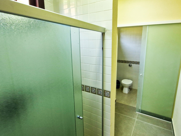 Casa à Venda em Ubatuba no Condomínio Recanto da Lagoinha com 5 quartos e 335m²