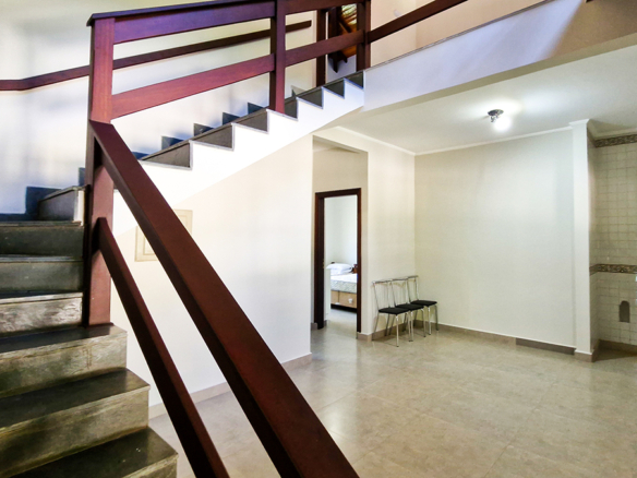 Casa à Venda em Ubatuba no Condomínio Recanto da Lagoinha com 5 quartos e 335m²