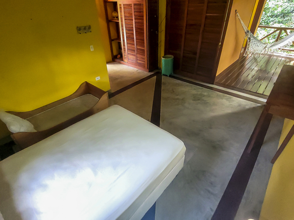 Chácara para Venda com 5 quartos, em Ubatumirim com 422m²