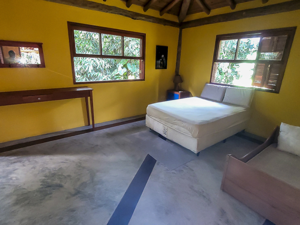 Chácara para Venda com 5 quartos, em Ubatumirim com 422m²