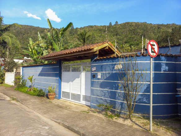 Casa para Venda e locação com 6 quartos na Praia da Tabatinga