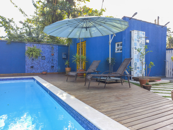 Casa para Venda e locação com 6 quartos na Praia da Tabatinga