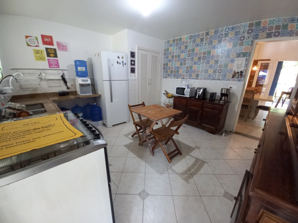 Casa para Venda e locação com 6 quartos na Praia da Tabatinga