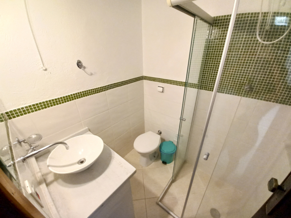 Casa para Venda e locação com 6 quartos na Praia da Tabatinga