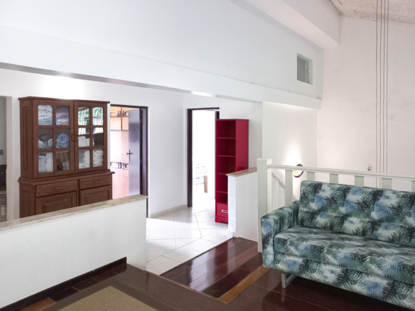 Casa para Venda e locação com 6 quartos na Praia da Tabatinga