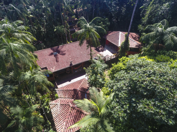 Chácara para Venda com 5 quartos, em Ubatumirim com 422m²