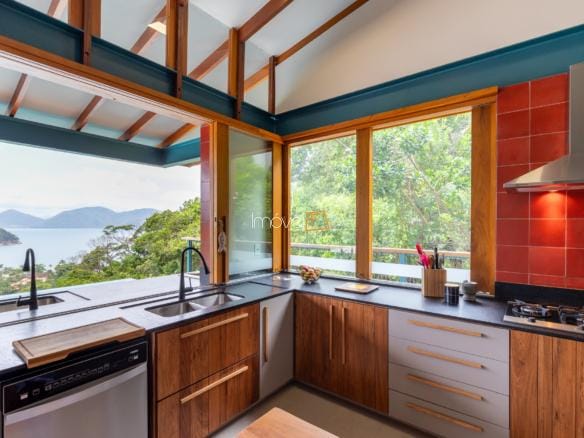 Casa de Condomínio do Pulso para Venda com 4 quartos, em Praia do Pulso, com 573m²