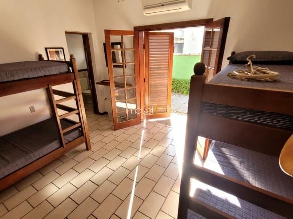 Casa no Condomínio Costa Verde Tabatinga com 4 quartos, na Praia de Tabatinga com 300m²