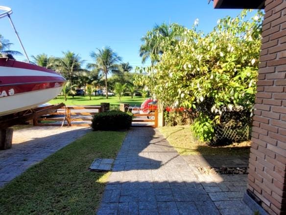 Casa no Condomínio Costa Verde Tabatinga com 4 quartos, na Praia de Tabatinga com 300m²