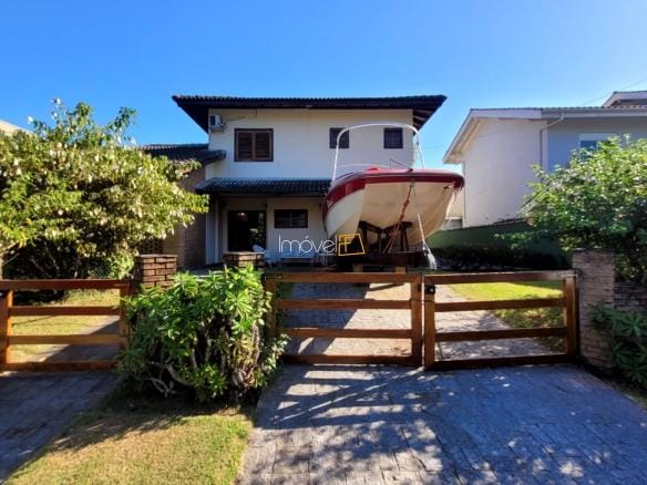 Casa no Condomínio Costa Verde Tabatinga com 4 quartos, na Praia de Tabatinga com 300m²