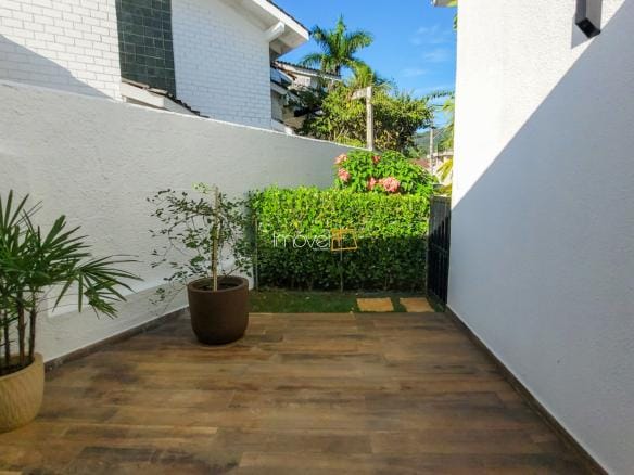 Casa no Condomínio Costa Verde Tabatinga com 5 suítes, na Praia de Tabatinga.
