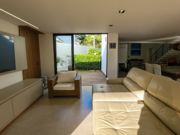 Casa no Condomínio Costa Verde Tabatinga com 5 suítes, na Praia de Tabatinga.