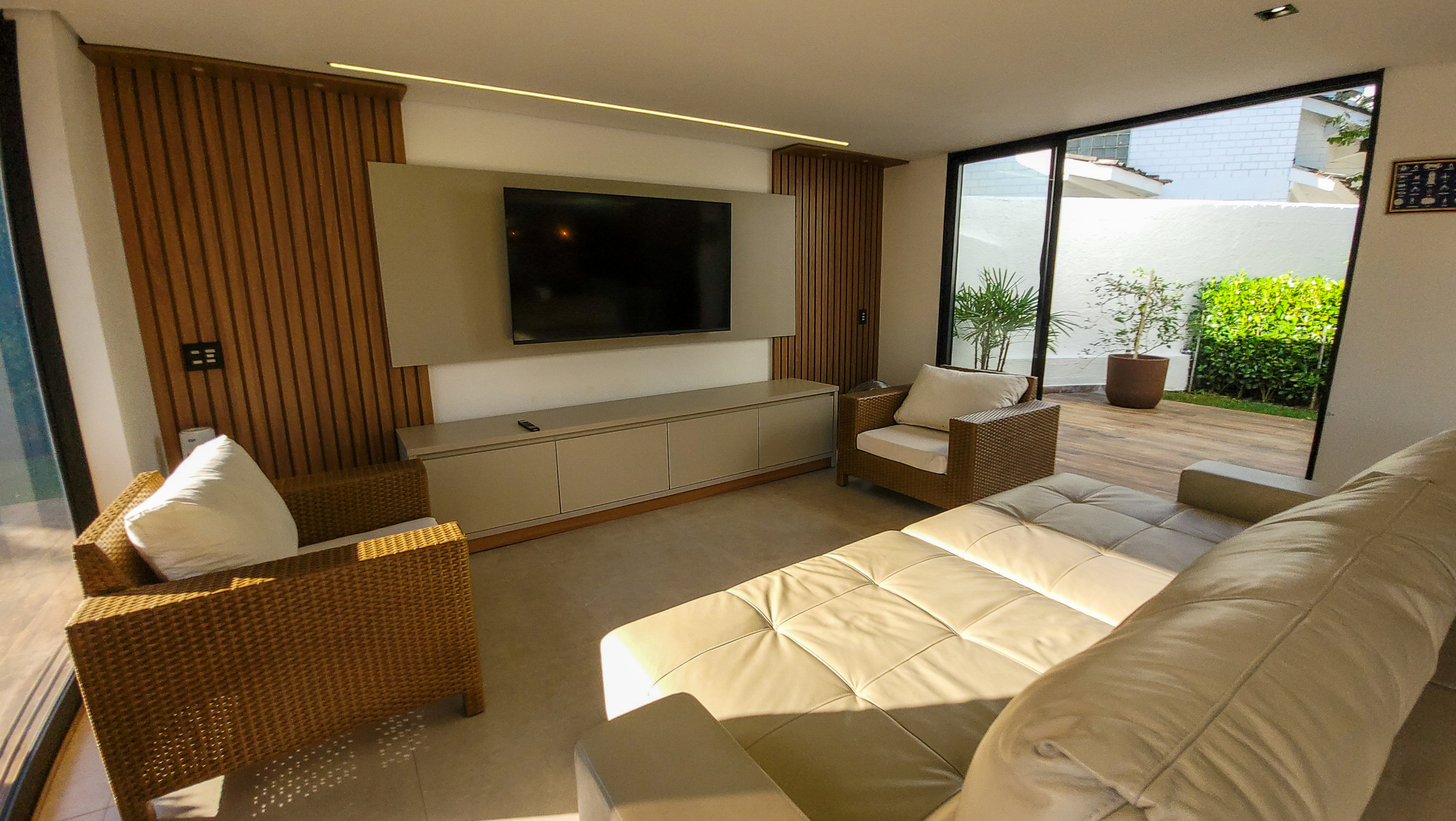 Casa no Condomínio Costa Verde Tabatinga com 5 suítes, na Praia de Tabatinga.