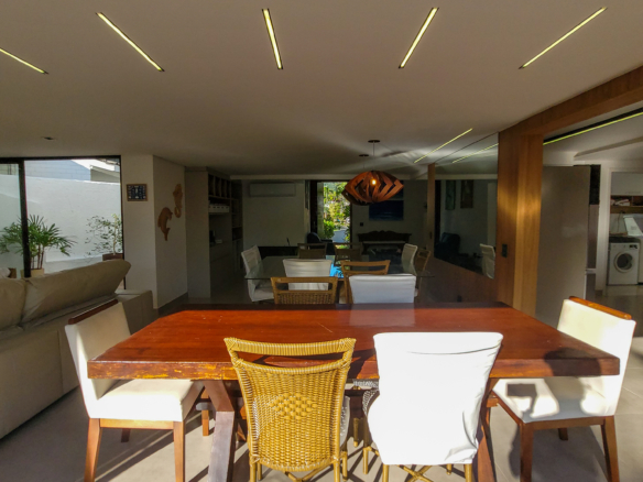 Casa no Condomínio Costa Verde Tabatinga com 5 suítes, na Praia de Tabatinga.