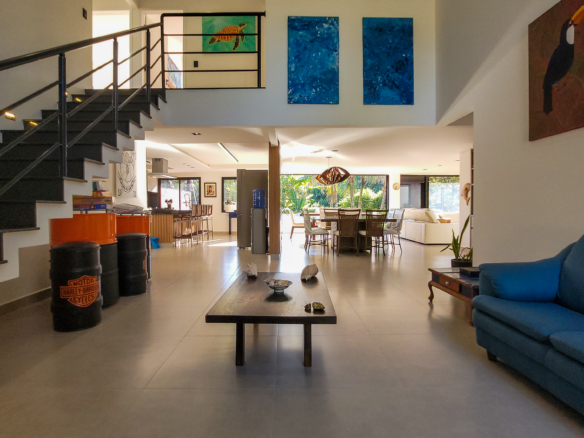 Casa no Condomínio Costa Verde Tabatinga com 5 suítes, na Praia de Tabatinga.
