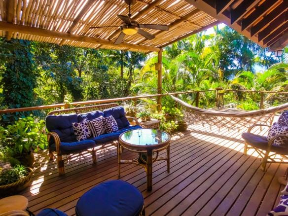 Casa de Condomínio para venda com 6 quartos sendo 4 suites em Praia Vermelha com 242m²