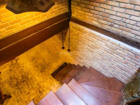 Casa de Condomínio para venda com 6 quartos sendo 4 suites em Praia Vermelha com 242m²