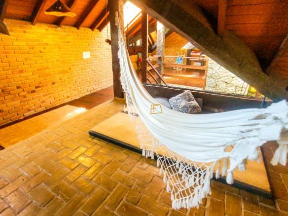 Casa de Condomínio para venda com 6 quartos sendo 4 suites em Praia Vermelha com 242m²
