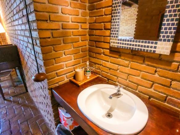 Casa de Condomínio para venda com 6 quartos sendo 4 suites em Praia Vermelha com 242m²