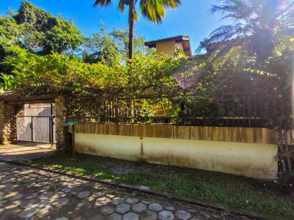 Casa para Venda com 4 quartos, em Tabatinga Ubatuba com 280m²
