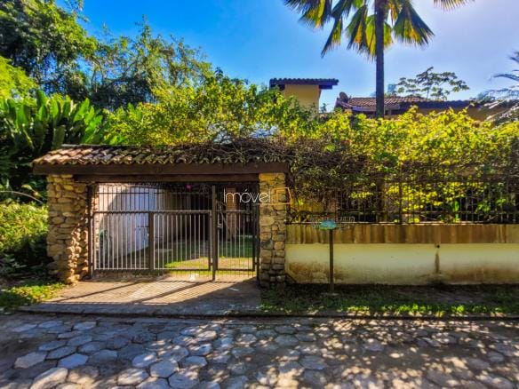 Casa para Venda com 4 quartos, em Tabatinga Ubatuba com 280m²