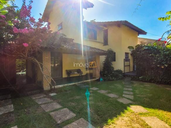 Casa para Venda com 4 quartos, em Tabatinga Ubatuba com 280m²