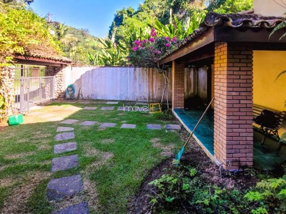 Casa para Venda com 4 quartos, em Tabatinga Ubatuba com 280m²