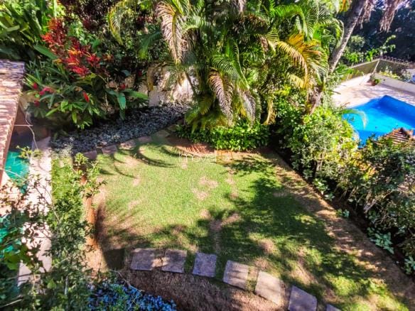 Casa para Venda com 4 quartos, em Tabatinga Ubatuba com 280m²