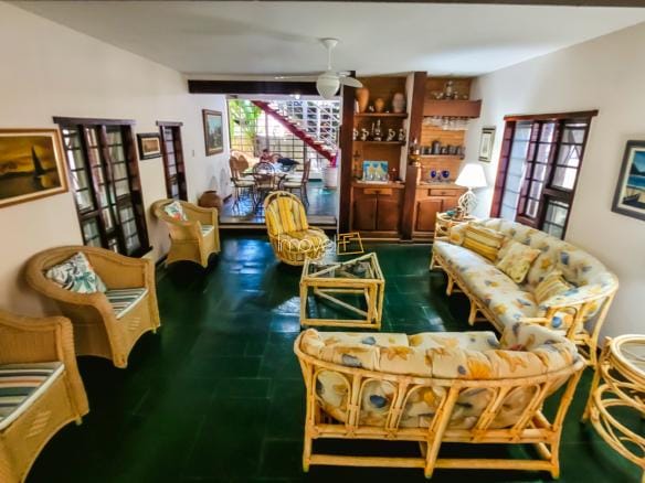 Casa para Venda com 4 quartos, em Tabatinga Ubatuba com 280m²