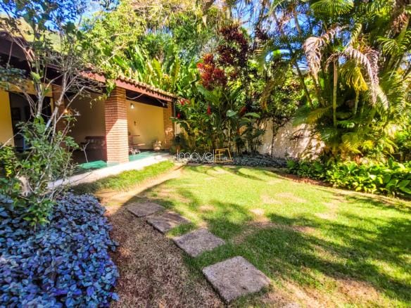 Casa para Venda com 4 quartos, em Tabatinga Ubatuba com 280m²